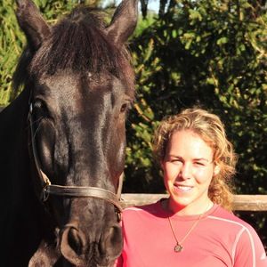 Meet your Posher, Danielle